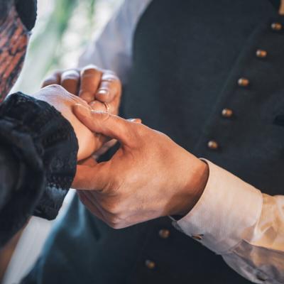  Ehepaar, Hochzeit, Ringaustausch